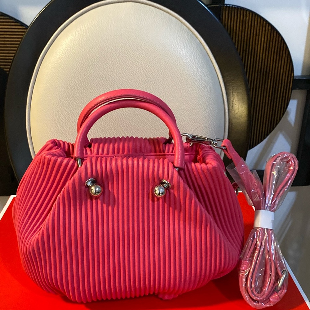 Beautiful pink bag brand new